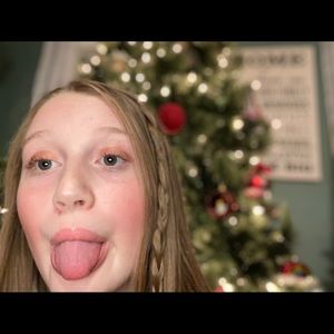 Meet your Posher, Anne michelle